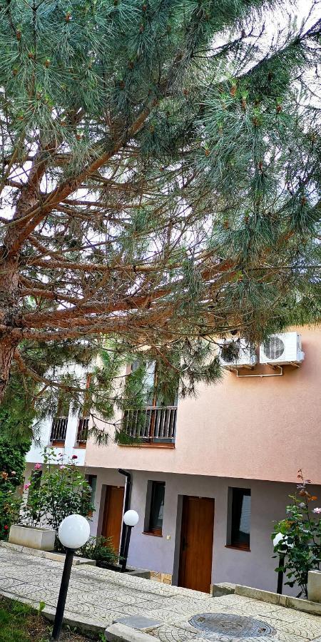 Villa Poesia, Harmony Hills Residence Рогачево Екстериор снимка